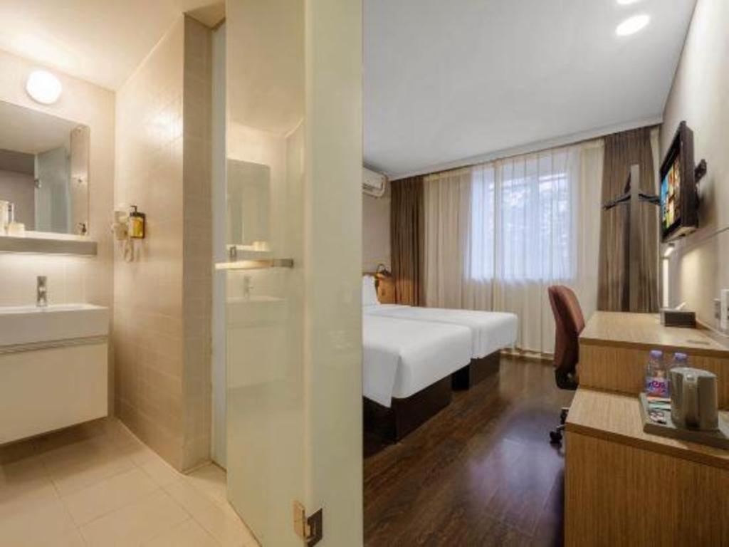 Jinjiang Select Expo Park Dezhou Road Hotel 3*