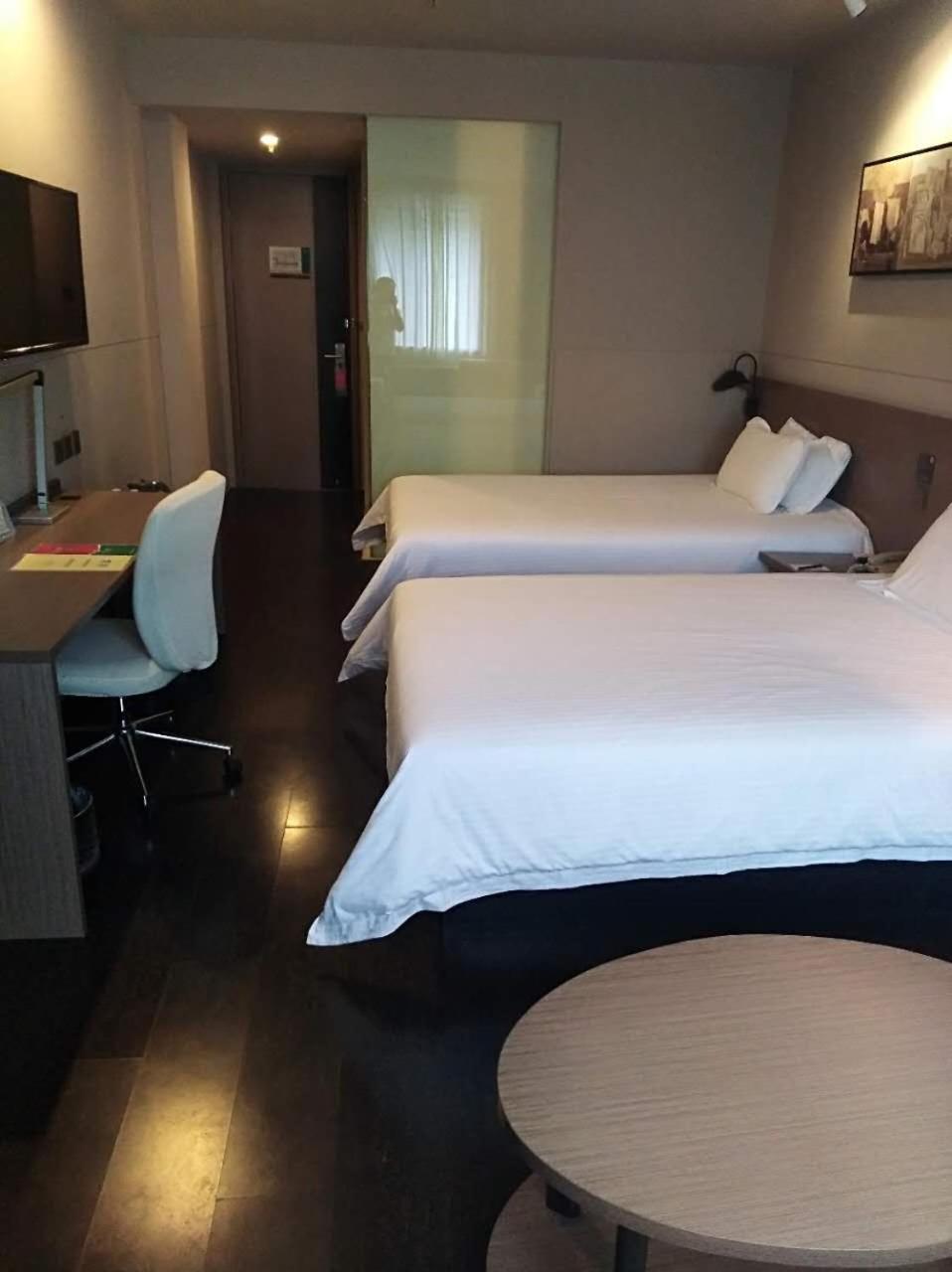 Jinjiang Select Expo Park Dezhou Road Hotel 3*