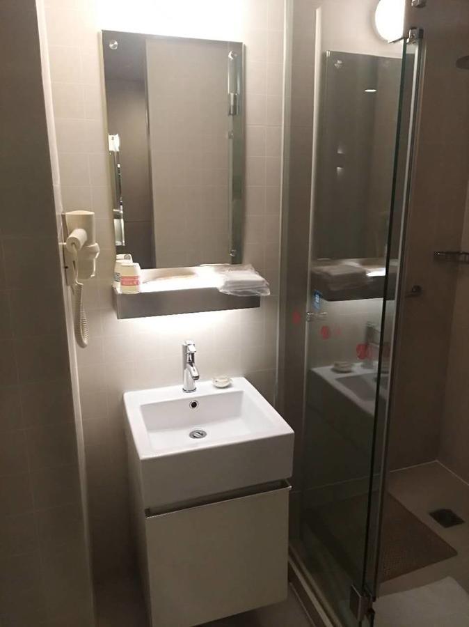 Jinjiang Select Expo Park Dezhou Road Hotel 3*